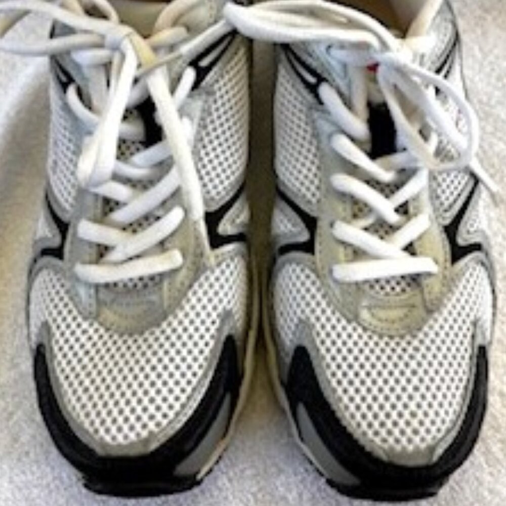 Turntec "Blast" running shoes NWOT Size 8-1/2